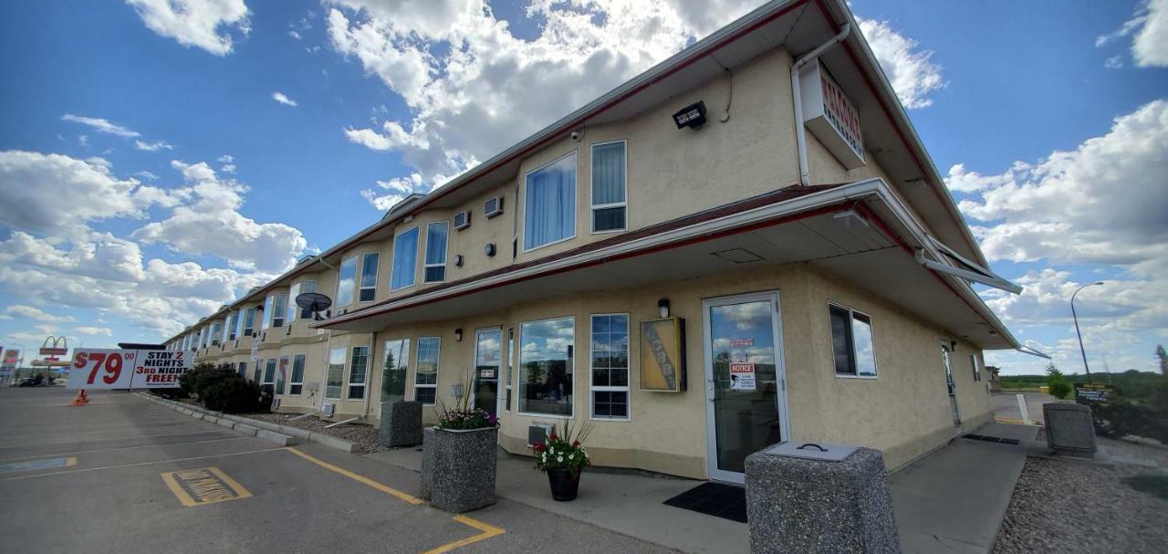 Western Budget Motel Cold Lake Exteriér fotografie